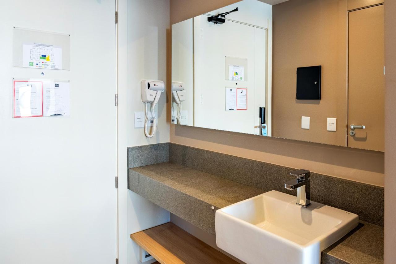 Ibis Styles Porto Alegre Moinhos De Vento Hotel Kültér fotó